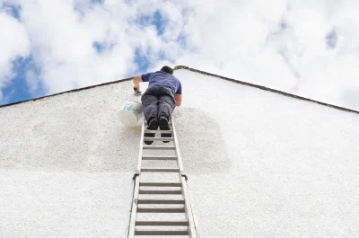 Peinture extérieure à Lesbois — façades et ravalement